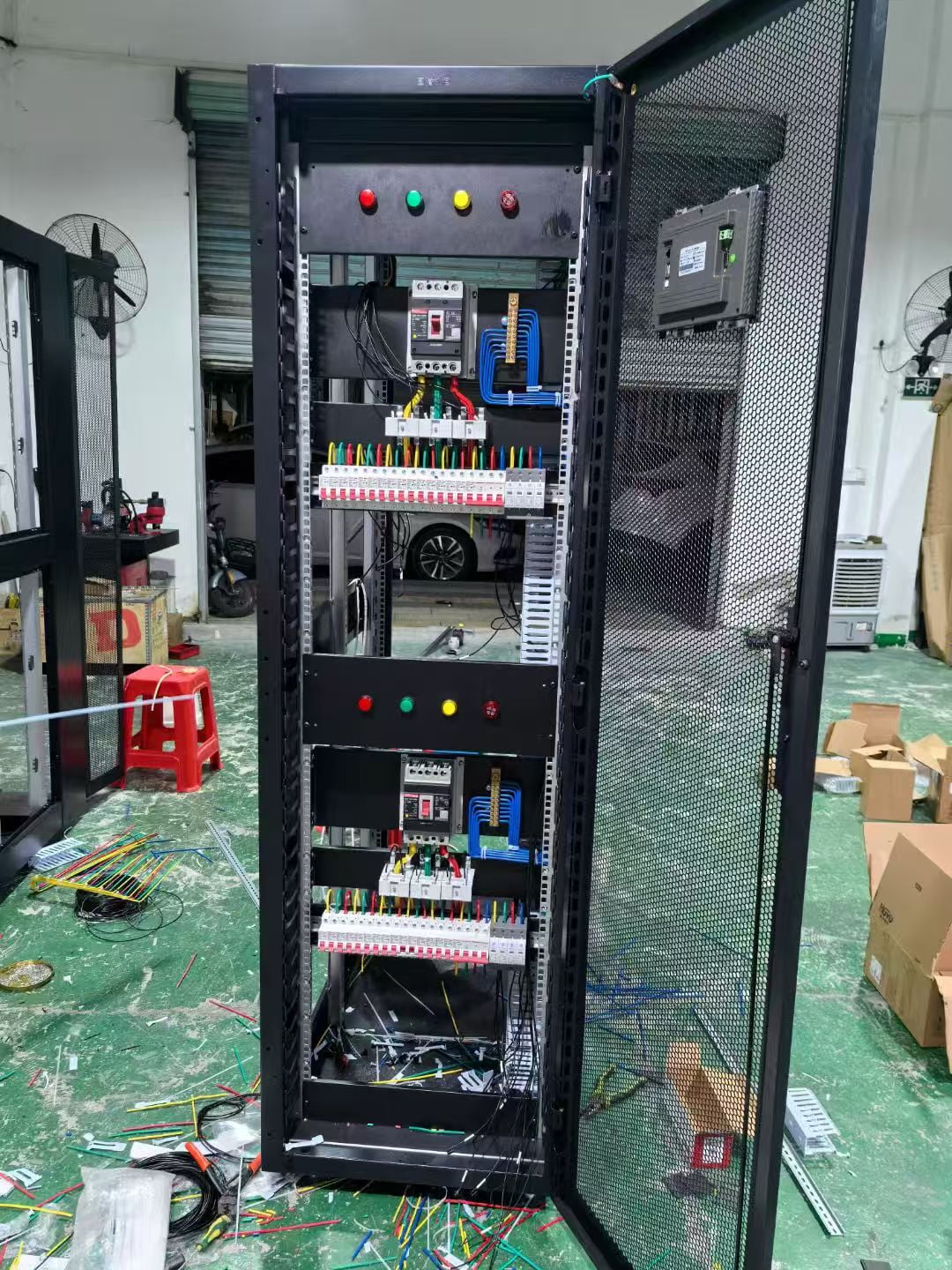 Industrial control cabinet