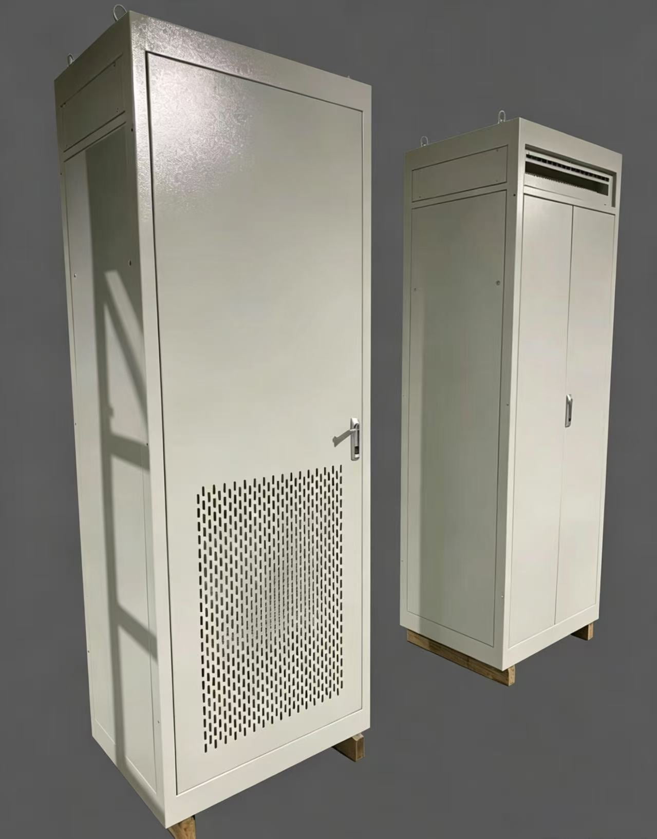 Wall-mounted network cabinet