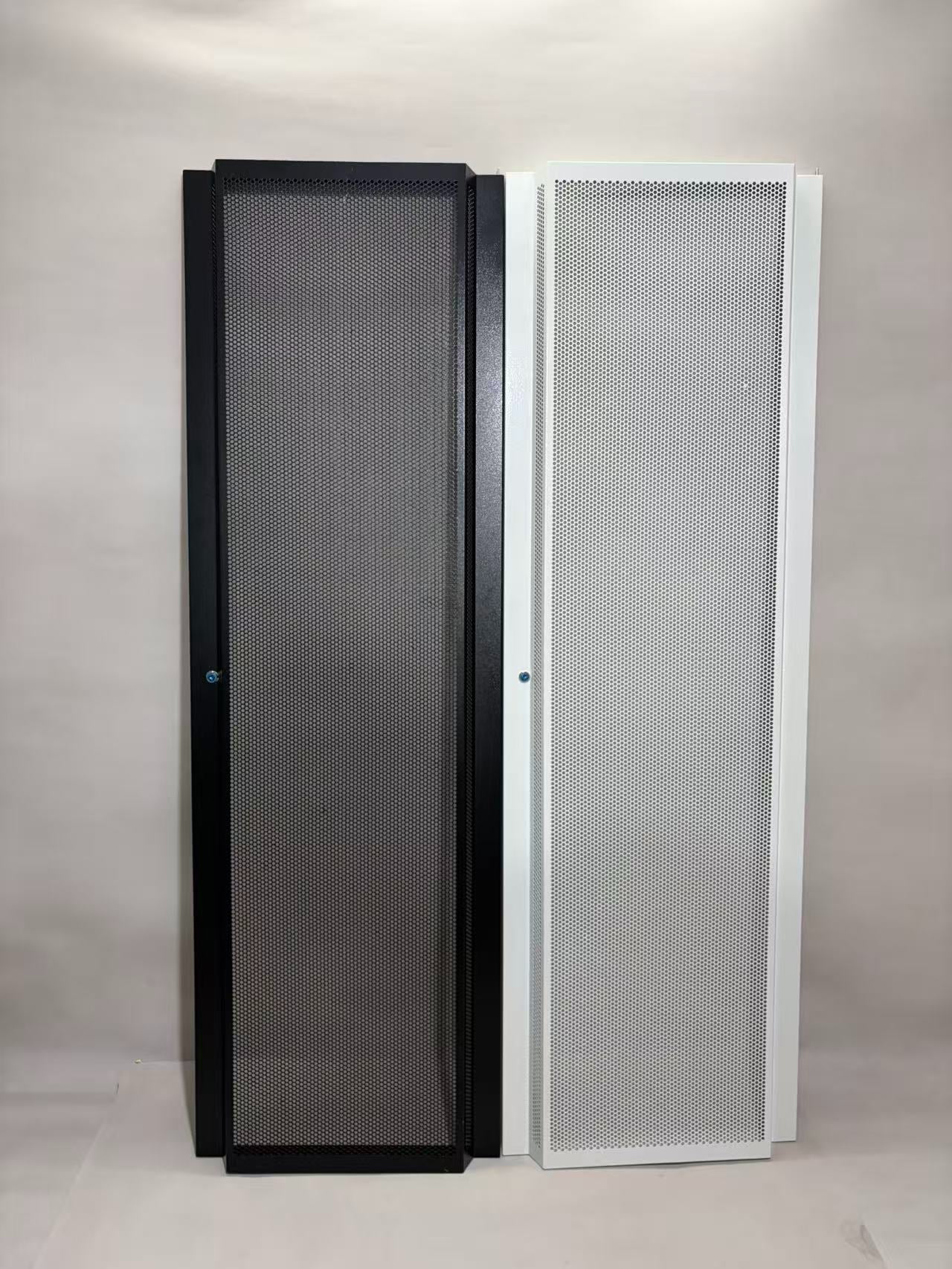 Single Protruding Mesh Door for Cabinet
